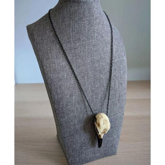 Large raven skull resin goth punk grunge black stainless steel chain necklace - Picture 5 of 9